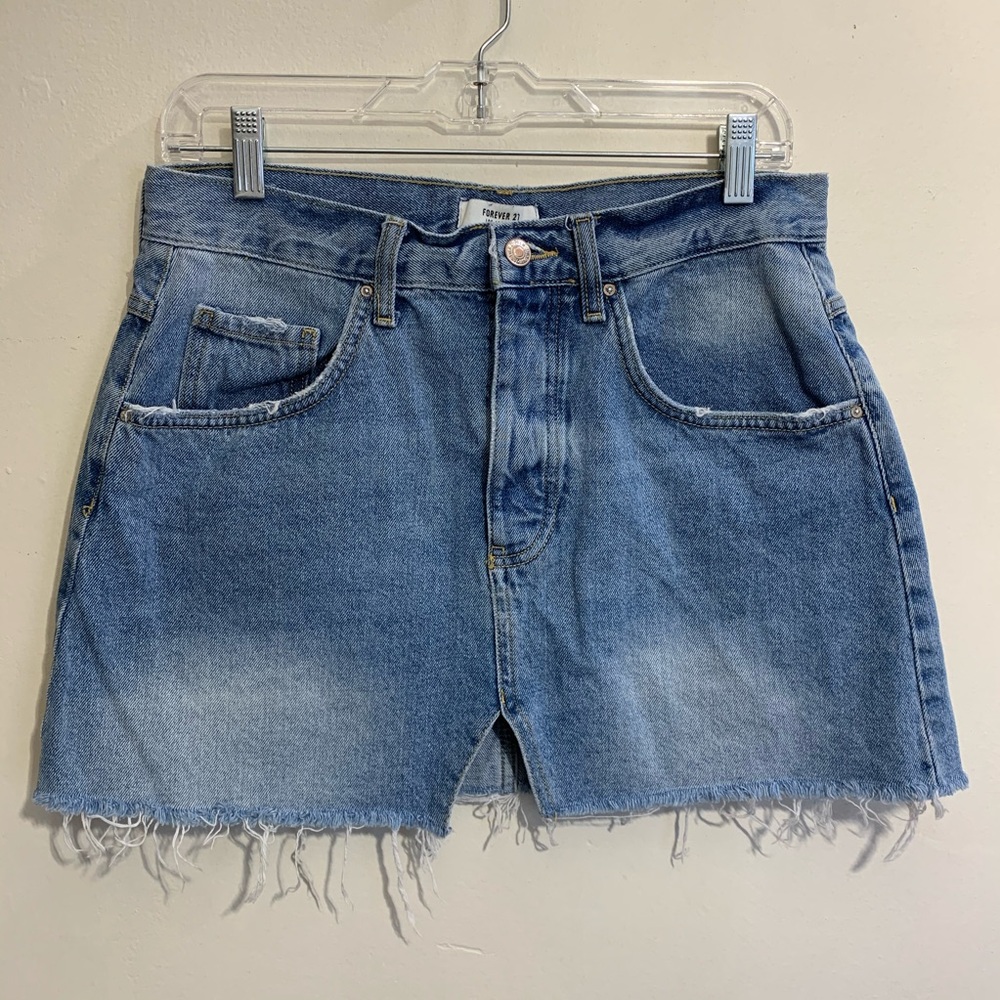 Forever 21 blue jean skirt size 27